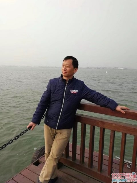 相爱一生的第一张照片--全国闪婚服务中心
