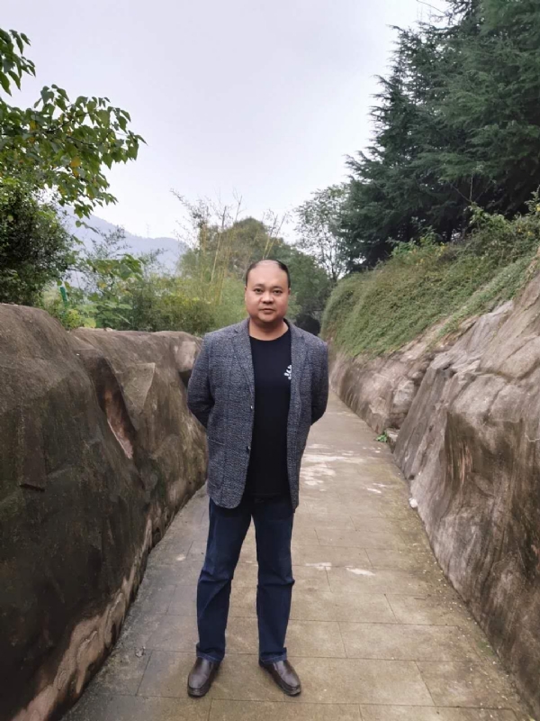 玉竹的第三张照片--全国闪婚服务中心