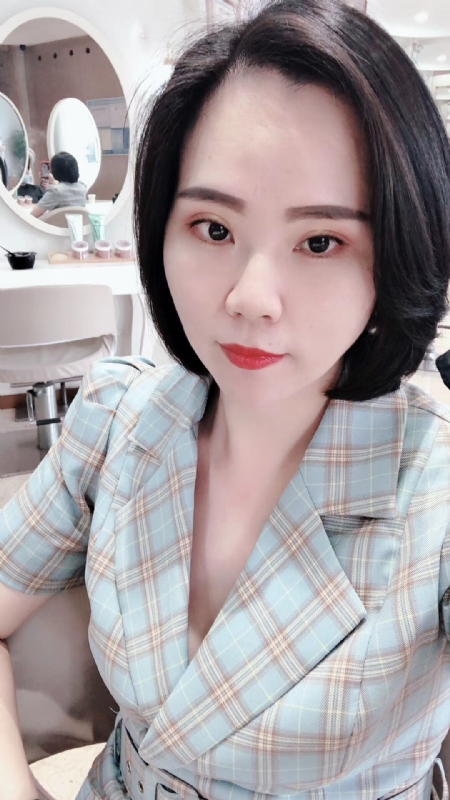 固执的第一张照片--全国闪婚服务中心