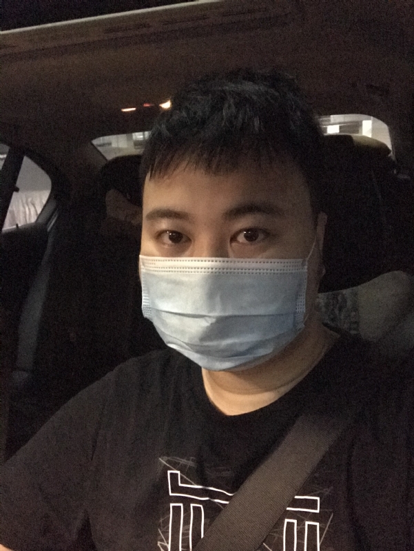 Roman的第一张照片--全国闪婚服务中心