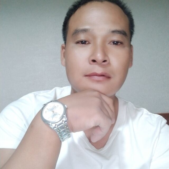 一点红的第一张照片--全国闪婚服务中心