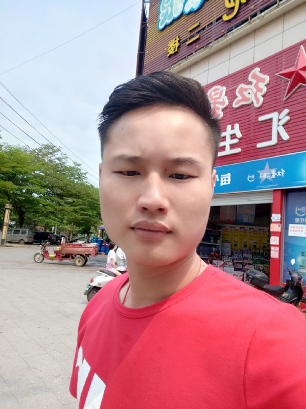 刘振军的第一张照片--全国闪婚服务中心