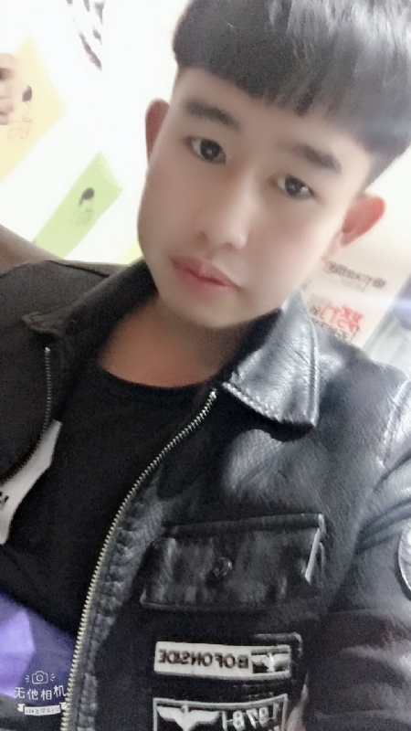 军绿色的第一张照片--全国闪婚服务中心