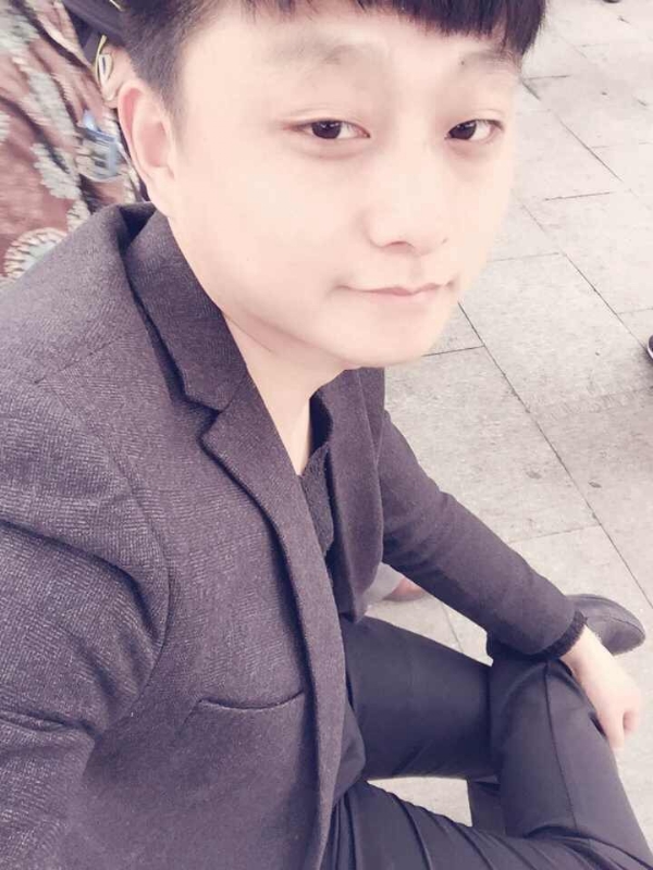 我姓徐缺难解你心绪的第一张照片--全国闪婚服务中心