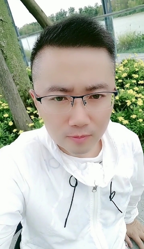 爱吃草的朱丽叶的第一张照片--全国闪婚服务中心