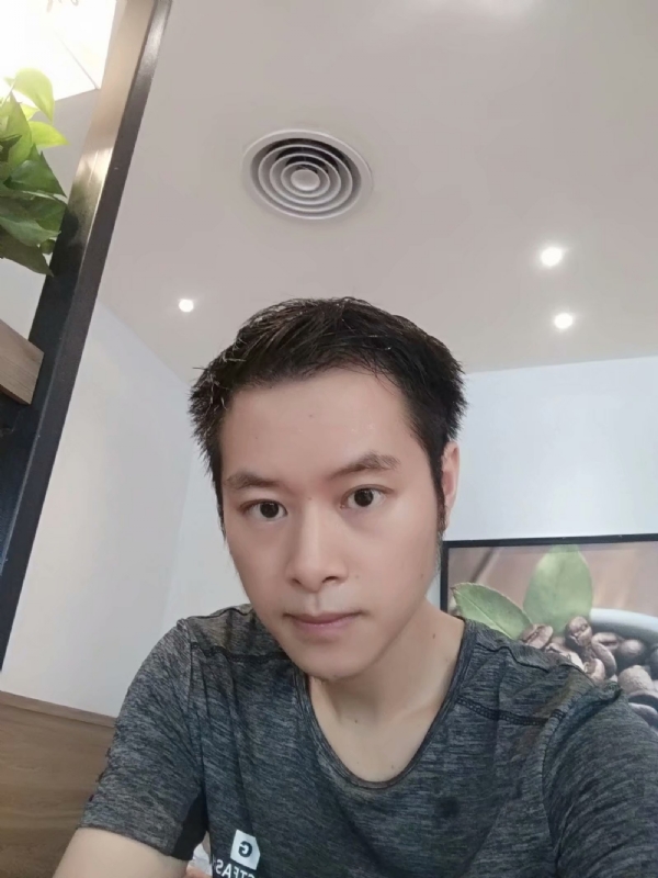期待缘分的第一张照片--全国闪婚服务中心