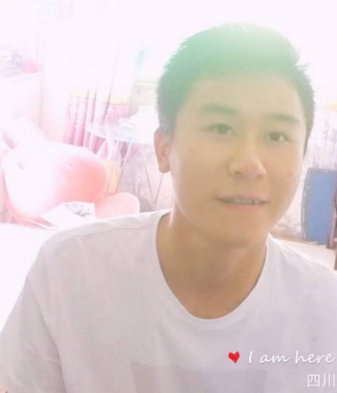 小熊微品的第二张照片--全国闪婚服务中心