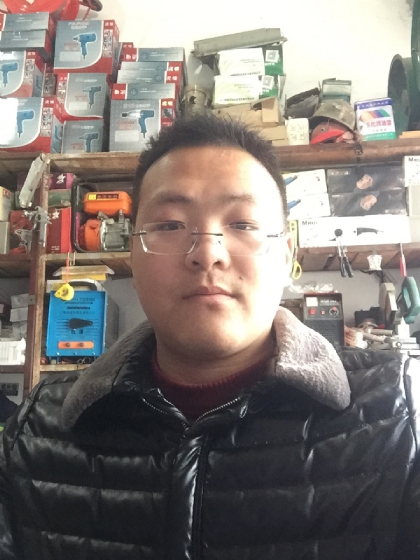 鼎福的第一张照片--全国闪婚服务中心