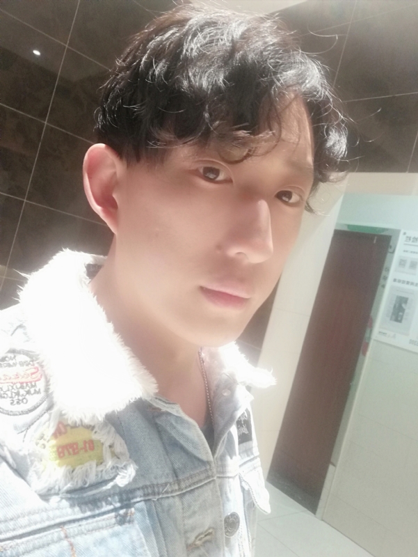 鲸落ii的第二张照片--全国闪婚服务中心