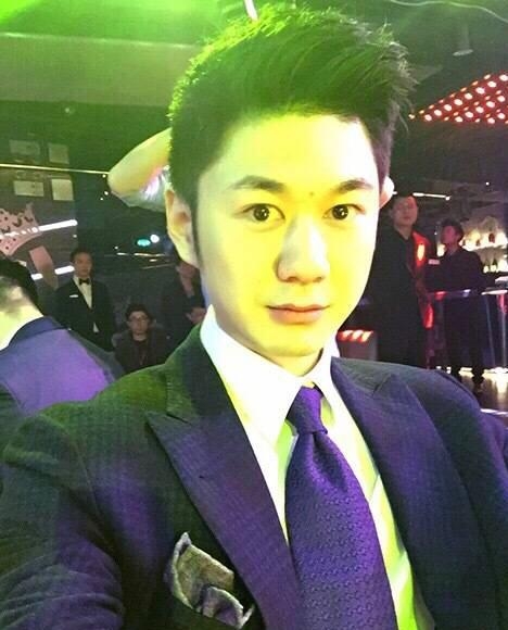 Aaron的第一张照片--全国闪婚服务中心