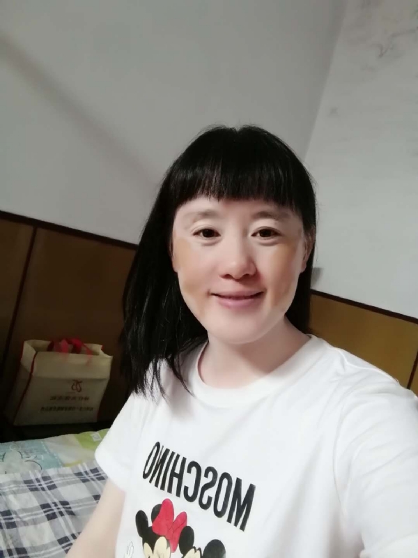 米儿的第三张照片--全国闪婚服务中心