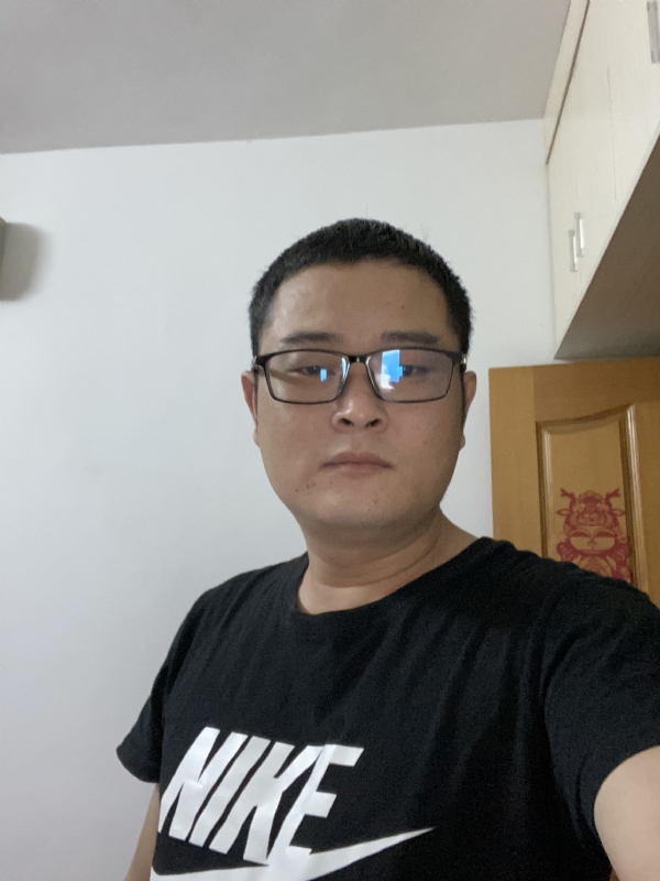 老三的第一张照片--全国闪婚服务中心