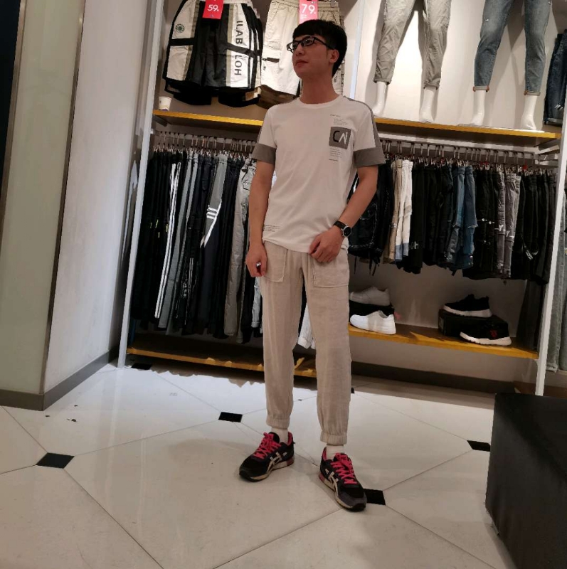 展昭的第四张照片--全国闪婚服务中心