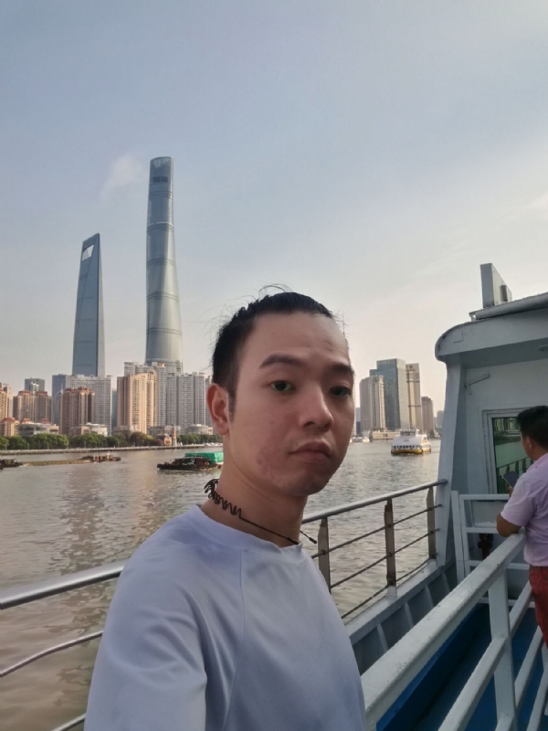 寻找爱情的孤单的第一张照片--全国闪婚服务中心