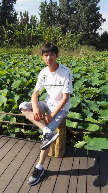 洛佐山娃的第一张照片--全国闪婚服务中心