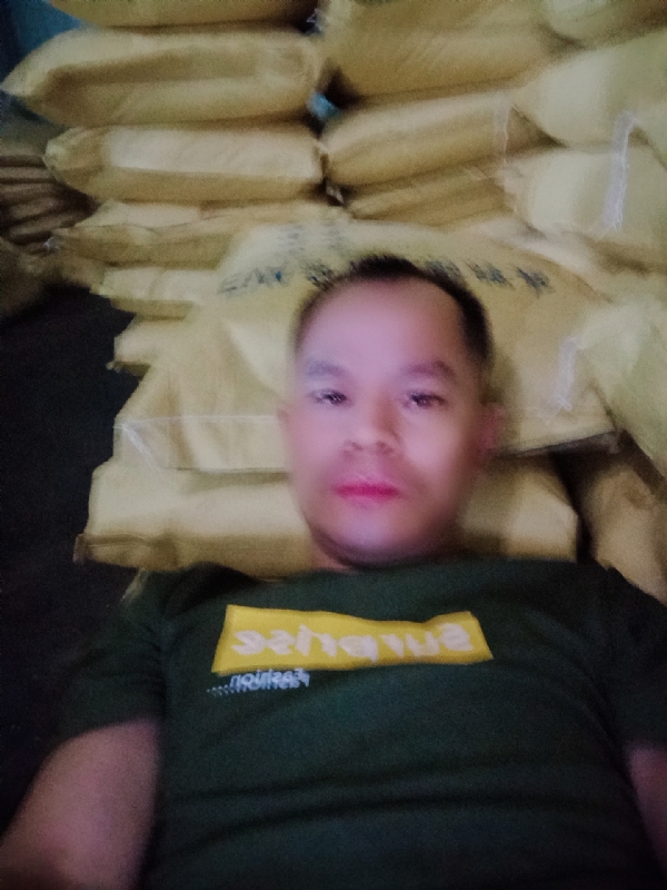 家的第一张照片--全国闪婚服务中心