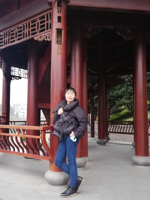 篱落的第一张照片--全国闪婚服务中心