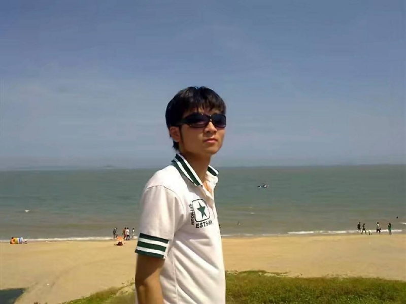 阿俊的第一张照片--全国闪婚服务中心