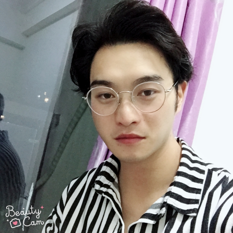 四月的第二张照片--全国闪婚服务中心