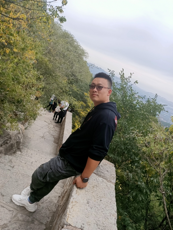 小超超的第二张照片--全国闪婚服务中心