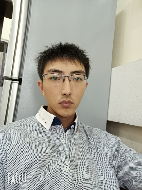 阳光大男孩的第二张照片--全国闪婚服务中心