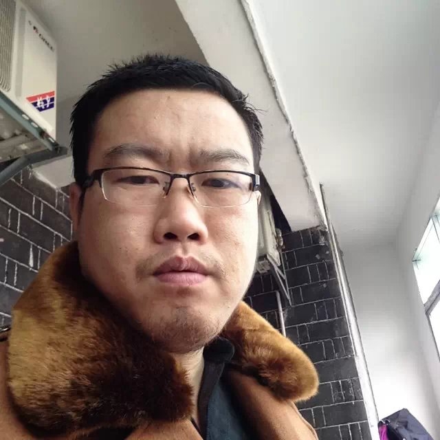 临渊的第二张照片--全国闪婚服务中心
