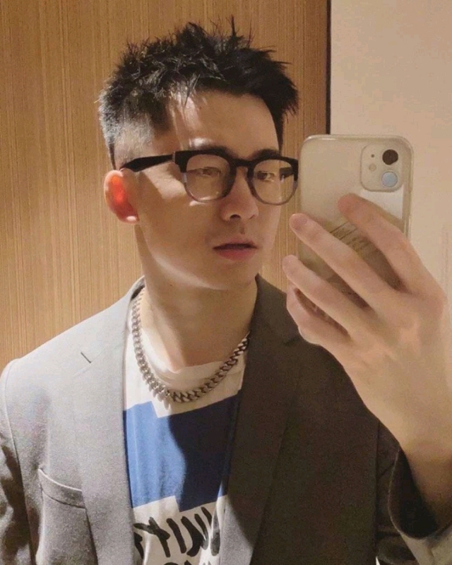 启航的第一张照片--全国闪婚服务中心