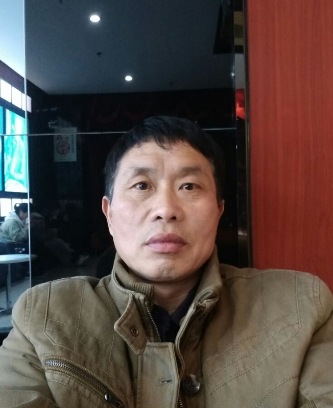 老同学的第一张照片--全国闪婚服务中心