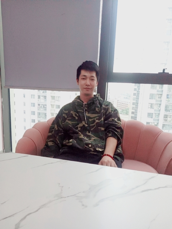 网恋被骗37块5的第一张照片--全国闪婚服务中心