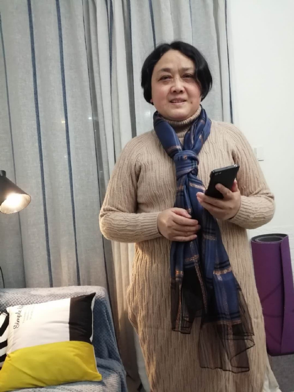 荣荣的第二张照片--全国闪婚服务中心