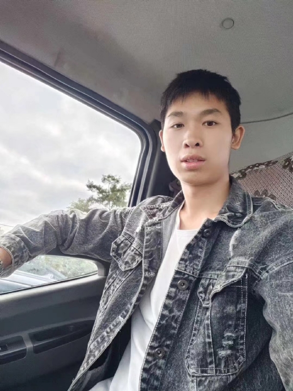 康康的第一张照片--全国闪婚服务中心