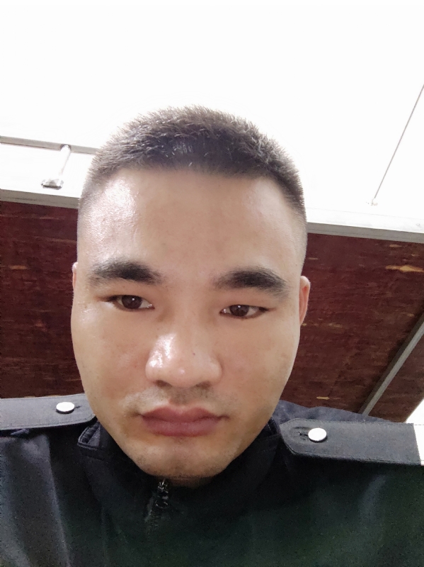 泉的第一张照片--全国闪婚服务中心