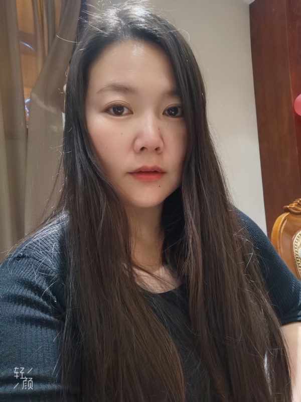 哦呼的第一张照片--全国闪婚服务中心