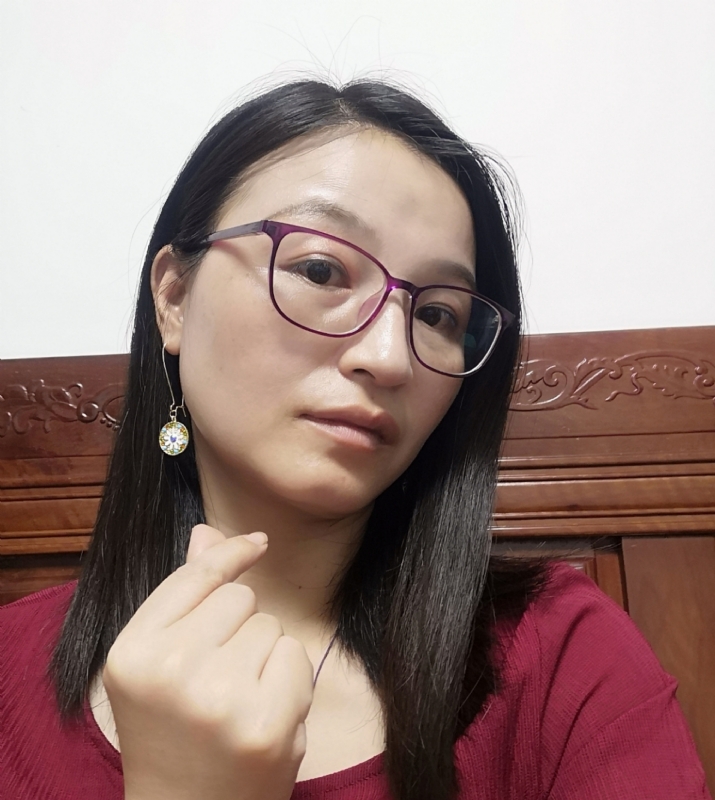 妹叮的第一张照片--全国闪婚服务中心