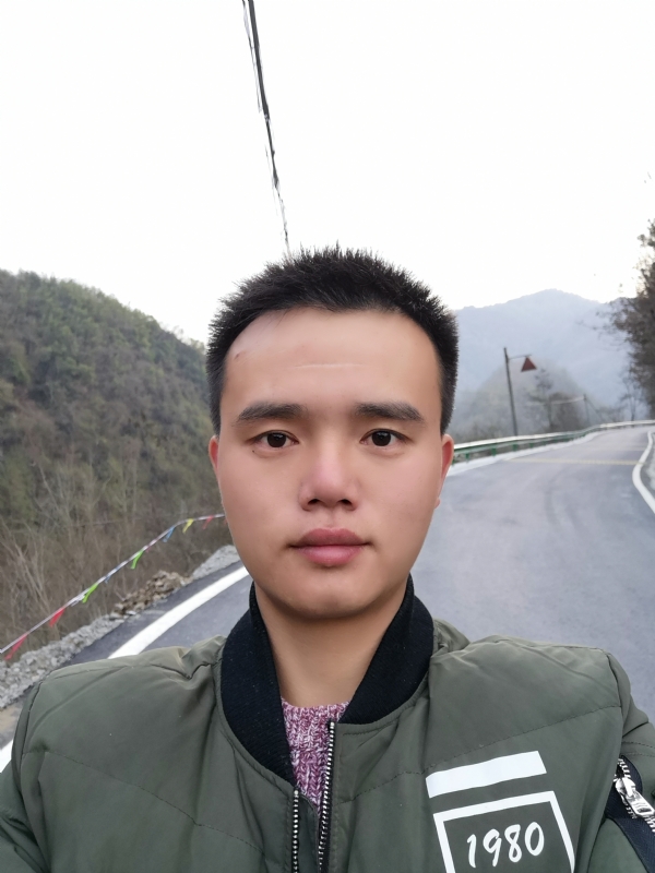 年华零落成诗的第一张照片--全国闪婚服务中心