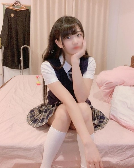 阿小婉的第一张照片--全国闪婚服务中心