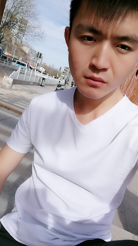未来可期的我的第一张照片--全国闪婚服务中心