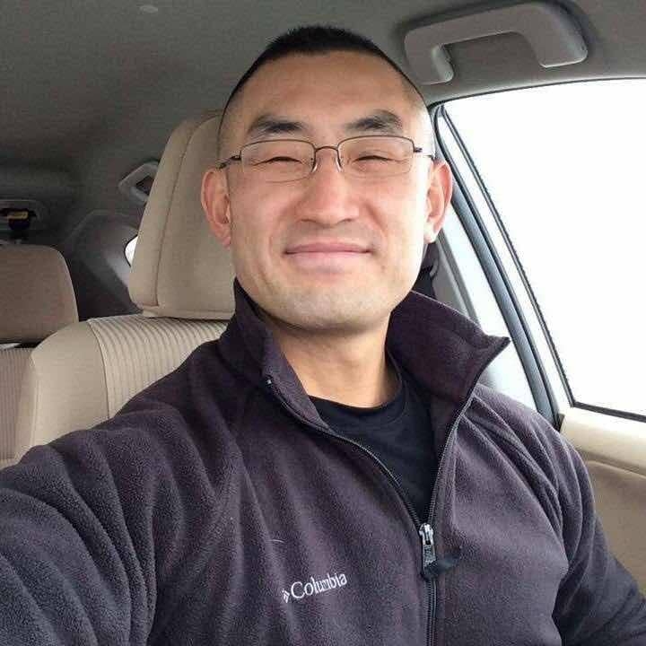 Kim的第一张照片--全国闪婚服务中心
