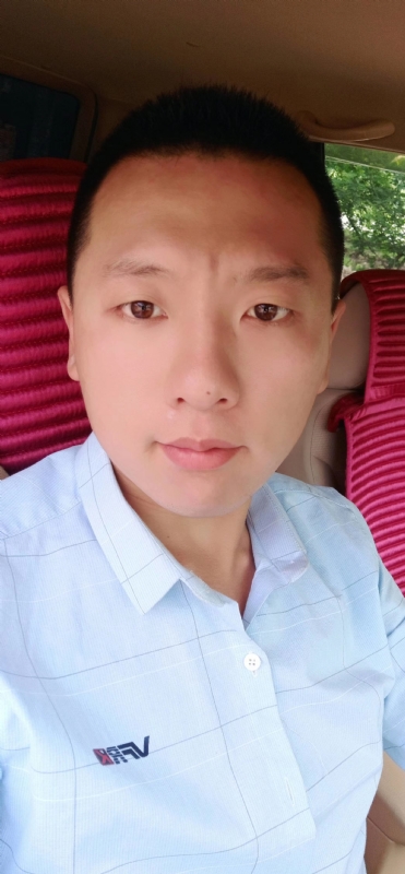 霄上的第一张照片--全国闪婚服务中心