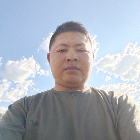 马的第一张照片--全国闪婚服务中心