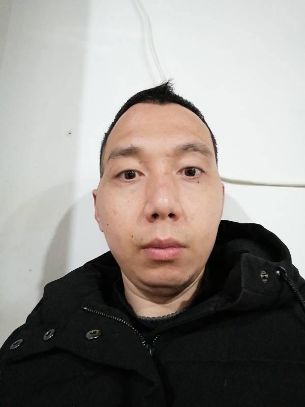 我要捡钱的第一张照片--全国闪婚服务中心