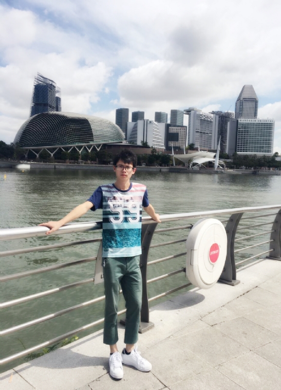 钦哥的第一张照片--全国闪婚服务中心