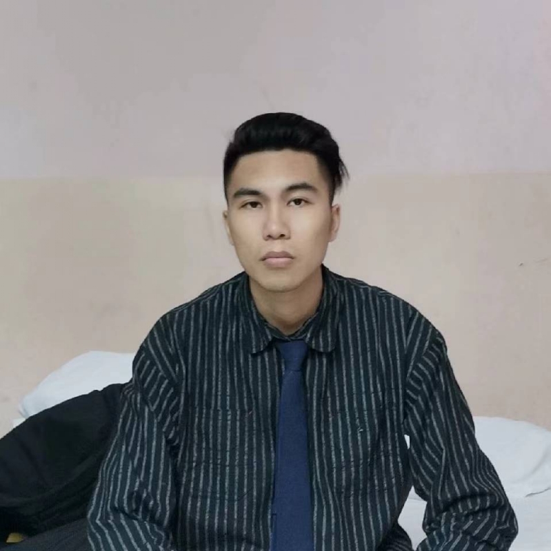 烟斗的第一张照片--全国闪婚服务中心