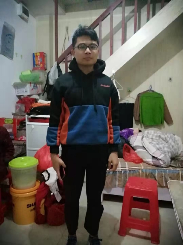 UCKK的第一张照片--全国闪婚服务中心