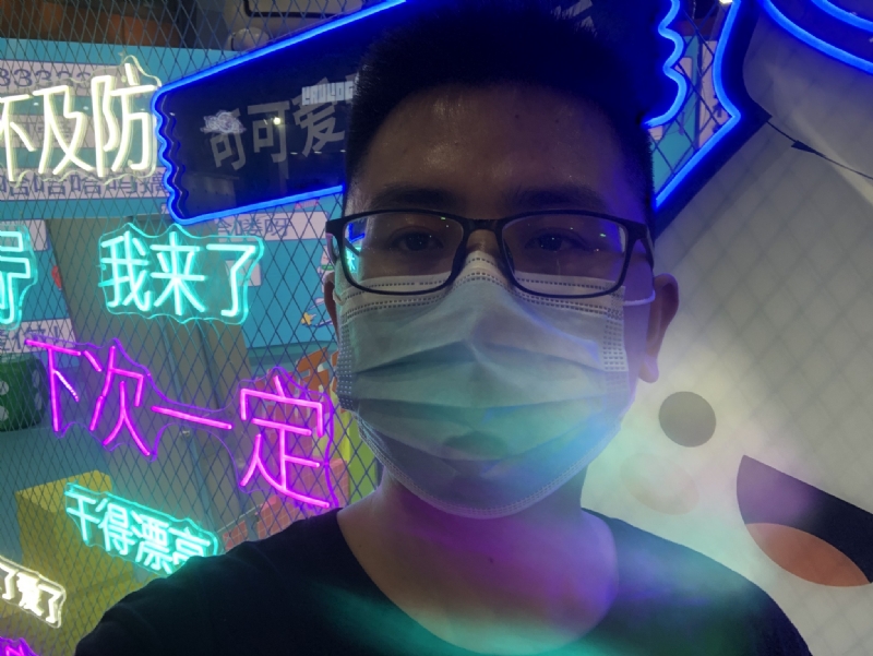 叶自飘零的第四张照片--全国闪婚服务中心