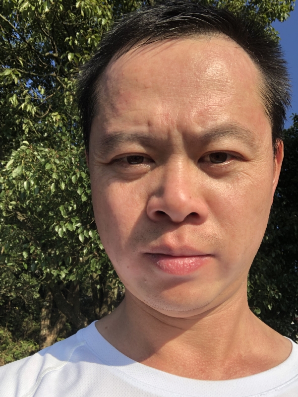 猩猩巨呃的第四张照片--全国闪婚服务中心