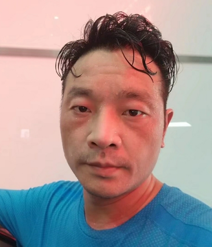 罗新华的第一张照片--全国闪婚服务中心