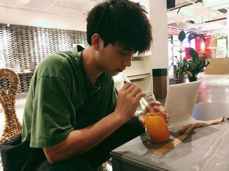 一花一世界的第二张照片--全国闪婚服务中心