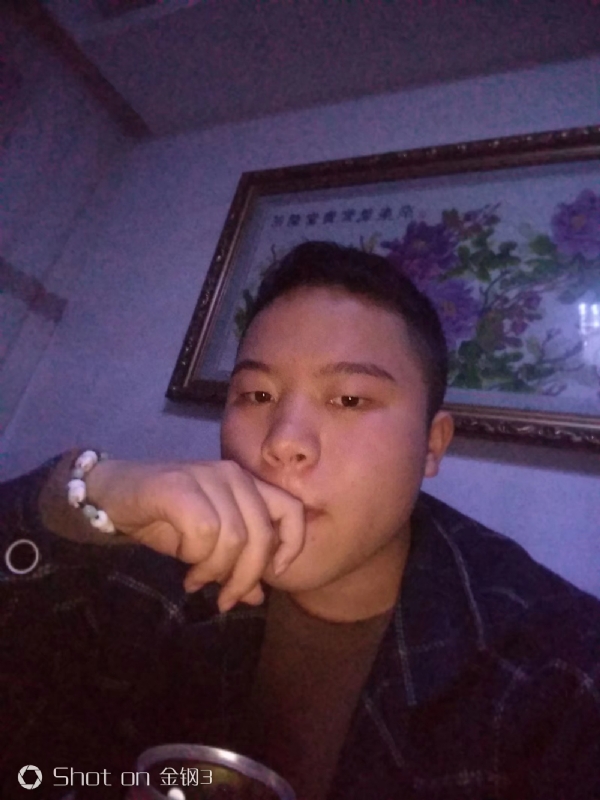 刚刚好德的第一张照片--全国闪婚服务中心