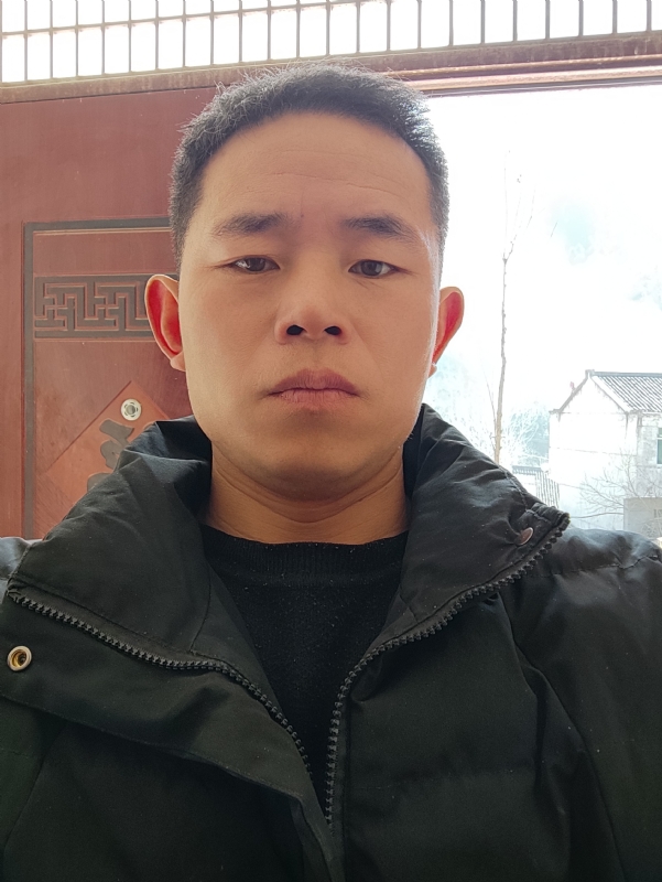 勇敢的成长的第一张照片--全国闪婚服务中心